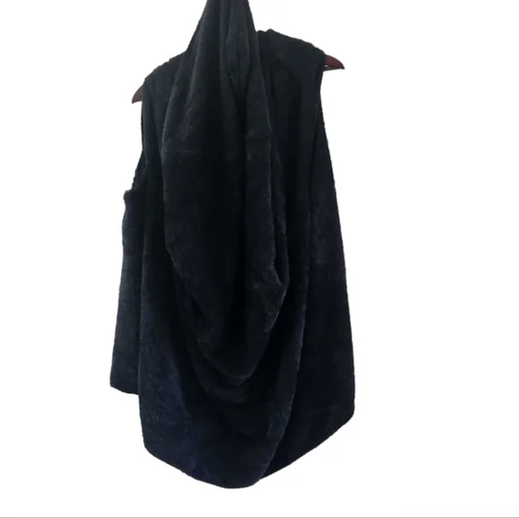 Aerie Black Faux Fur One Size Over Size Open Cardigan Hooded Pockets NEW NWT - Picture 3 of 5